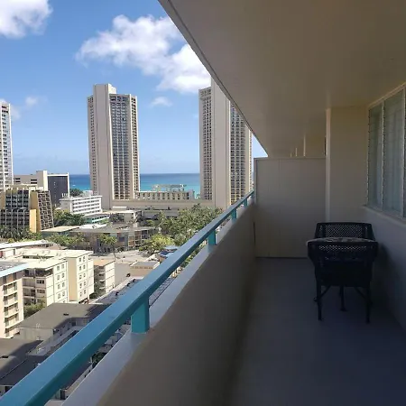Hotel Penthouse In Waikiki With Ocean & Mountain Views